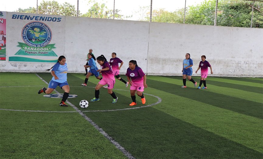 Arranca el campeonato de fútbol femenino  “Anótale un gol a la Violencia”.